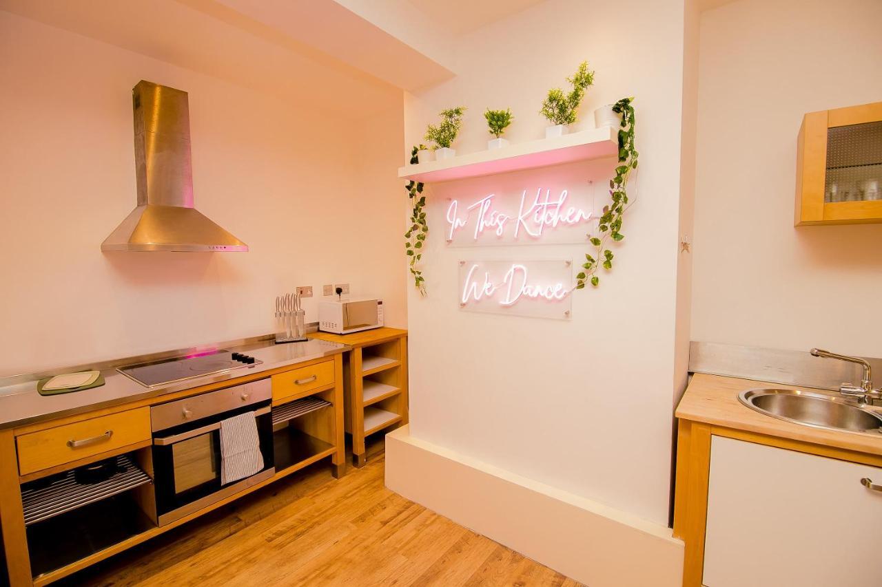 Unique Warehouse Style Flat - Amazing Location Appartement Norwich Buitenkant foto